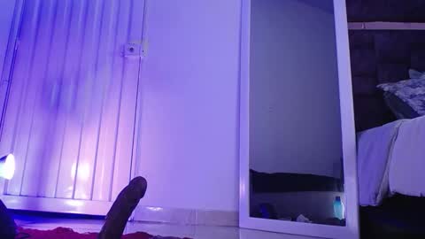 Zara online show from October 4, 8:45 am