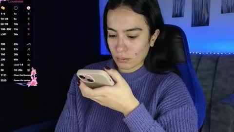 zaradames_ online show from December 19, 4:41 am