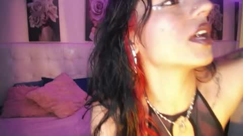 Zarah online show from June 18, 1:26 pm