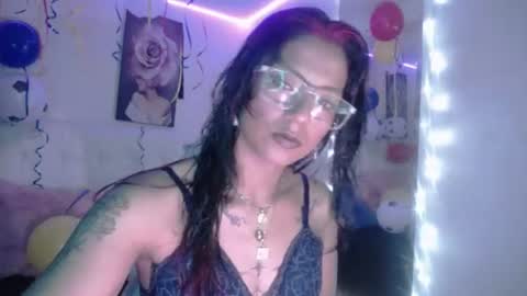 Zarah online show from June 23, 1:09 pm