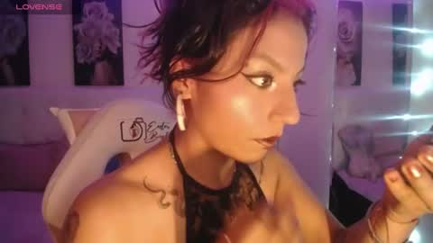 Zarah online show from July 16, 1:17 pm