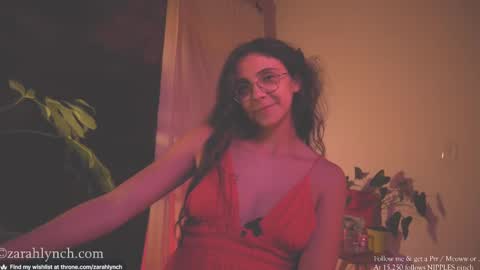 Snapshot of zarahlynch chatting on February 20, 2:40 am Miss Lynch Next show 2911 online show from February 20, 2:40 am