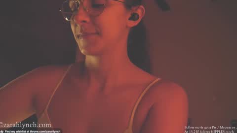 Snapshot of zarahlynch chatting on March 4, 4:17 am Miss Lynch Next show 2911 online show from March 4, 4:17 am