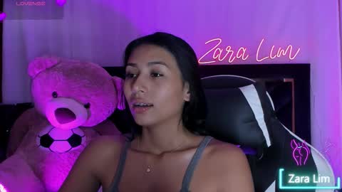 Zara Lim  online show from September 26, 6:56 pm