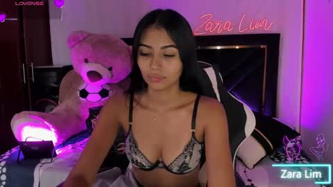 Zara Lim  online show from September 30, 2:55 pm