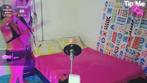 zaraluxx online show from July 29, 10:52 pm