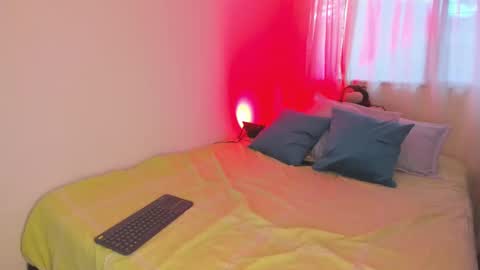   online show from September 22, 7:05 pm