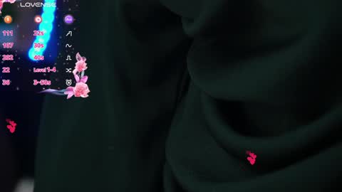 Snapshot of zarareign_ chatting on January 12, 3:17 am Lola online show from January 12, 3:17 am