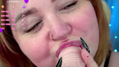 Snapshot of zarareign_ chatting on February 7, 3:34 am Lola online show from February 7, 3:34 am