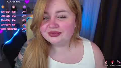 Snapshot of zarareign_ chatting on March 11, 9:15 pm Lola online show from March 11, 9:15 pm