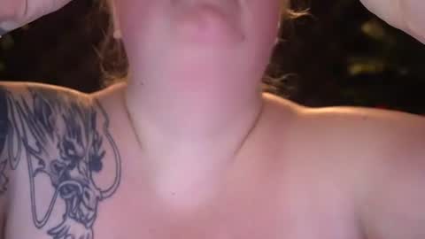 Snapshot of zarareign_ chatting on June 29, 7:25 pm Lola online show from June 29, 7:25 pm