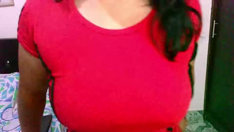 Snapshot of zaray_45bella chatting on March 4, 9:21 pm zaray online show from March 4, 9:21 pm