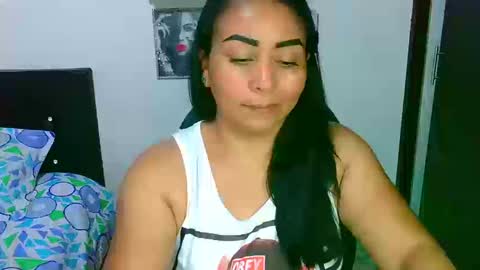 Snapshot of zaray_45bella chatting on March 13, 11:00 pm zaray online show from March 13, 11:00 pm