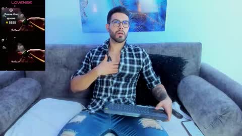 Zarek online show from October 10, 7:35 pm