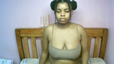 Snapshot of zariamonet chatting on June 19, 9:46 am zariamonet online show from June 19, 9:46 am