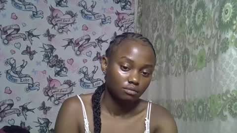 Snapshot of zarinamarlin chatting on May 26, 9:27 am zarinamarlin online show from May 26, 9:27 am