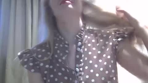 Zarina Swift online show from December 20, 7:33 am