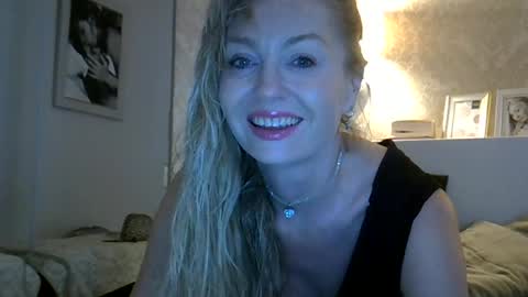Zarina Swift online show from June 28, 10:54 am