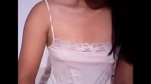 Snapshot of zariya_jade chatting on April 6, 7:37 pm zariya_jade online show from April 6, 7:37 pm