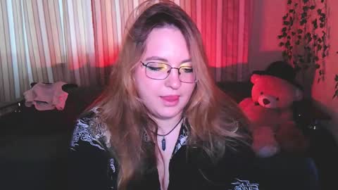 Snapshot of zayarush chatting on September 15, 10:26 am zayarush online show from September 15, 10:26 am