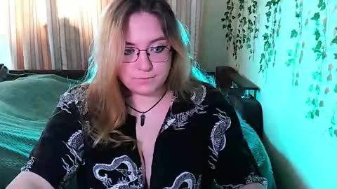 Snapshot of zayarush chatting on September 29, 8:52 am zayarush online show from September 29, 8:52 am