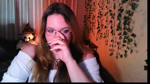 Snapshot of zayarush chatting on October 16, 10:38 am zayarush online show from October 16, 10:38 am