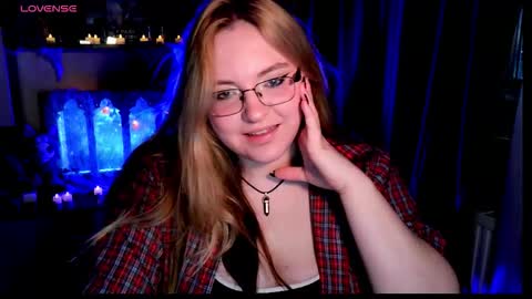 Snapshot of zayarush chatting on November 9, 8:45 am zayarush online show from November 9, 8:45 am