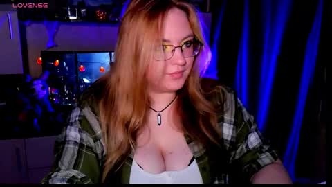 Snapshot of zayarush chatting on November 11, 11:21 am zayarush online show from November 11, 11:21 am