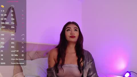 Snapshot of zayda23_ chatting on May 8, 9:42 pm zayda online show from May 8, 9:42 pm