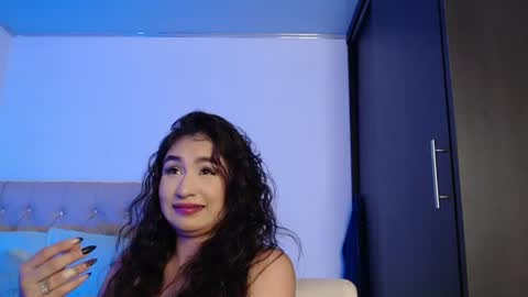 Snapshot of zayda23_ chatting on June 11, 9:57 pm zayda online show from June 11, 9:57 pm