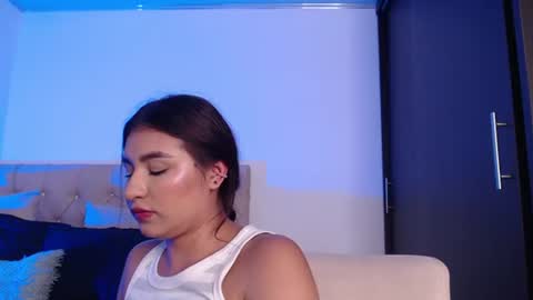 Snapshot of zayda23_ chatting on July 8, 1:54 am zayda online show from July 8, 1:54 am