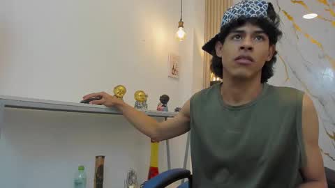 Zayn online show from March 22, 7:17 pm