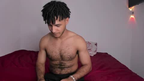 Snapshot of zayn_moreno chatting on April 28, 9:31 pm zayn 3 online show from April 28, 9:31 pm