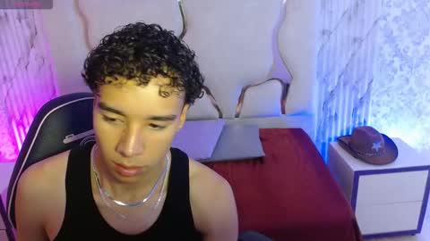 zayn_tay online show from February 10, 2:59 am