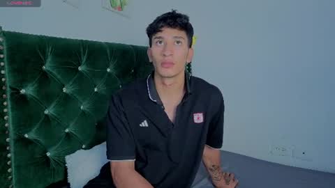 zaynmoretti online show from June 24, 7:35 pm
