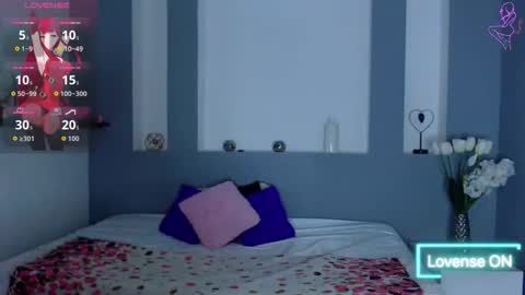 Karolyne online show from November 24, 11:10 am