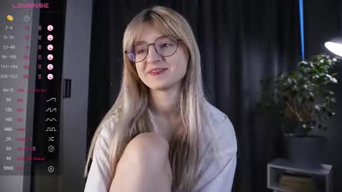 Avi online show from October 21, 1:34 pm