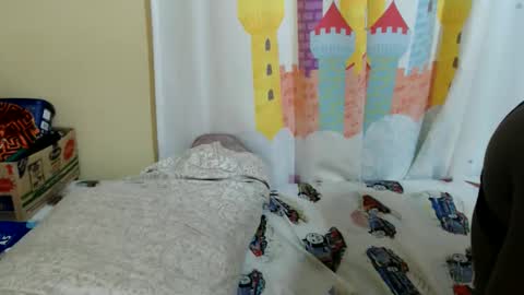 Snapshot of zeina_gen chatting on May 22, 7:08 pm flabby online show from May 22, 7:08 pm