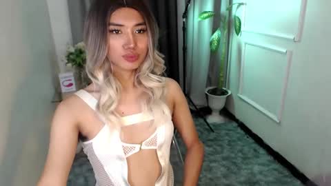 zelainalovetocum online show from January 21, 10:51 pm