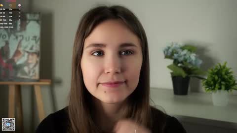 Snapshot of zeldaes chatting on October 7, 1:14 am Emilia online show from October 7, 1:14 am