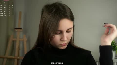 Snapshot of zeldaes chatting on October 18, 12:57 am Emilia online show from October 18, 12:57 am