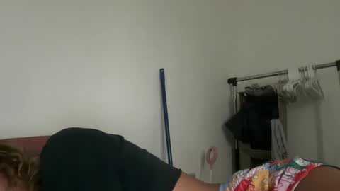 zellaxobella online show from September 10, 10:21 pm