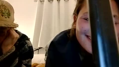 KENDAL Kaylee online show from February 11, 6:51 am