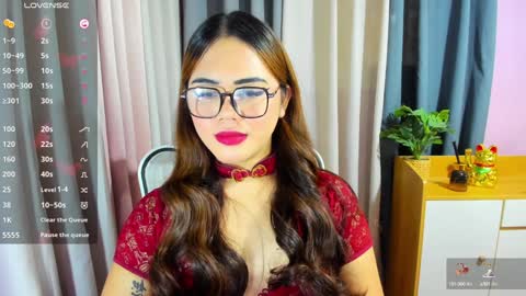 Snapshot of zendaya_amore chatting on December 23, 12:35 am Zendaya online show from December 23, 12:35 am