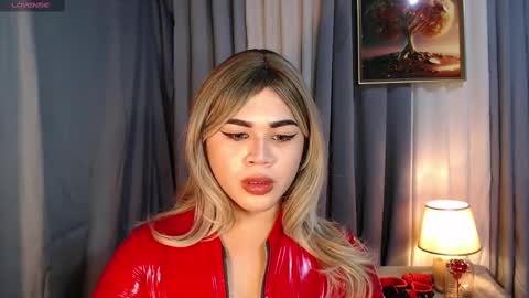 Snapshot of zendaya_amore chatting on February 24, 2:58 pm Zendaya online show from February 24, 2:58 pm