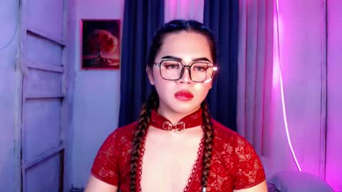 Snapshot of zendaya_amore chatting on December 5, 8:16 pm Zendaya online show from December 5, 8:16 pm