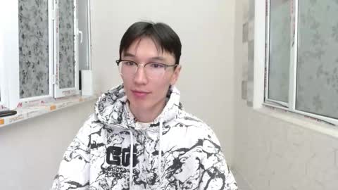 Snapshot of zengom chatting on February 23, 8:39 pm Zen online show from February 23, 8:39 pm