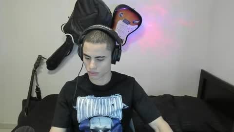 zenzhu online show from December 31, 11:39 pm