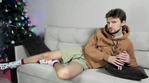 Andrew online show from December 28, 10:34 pm