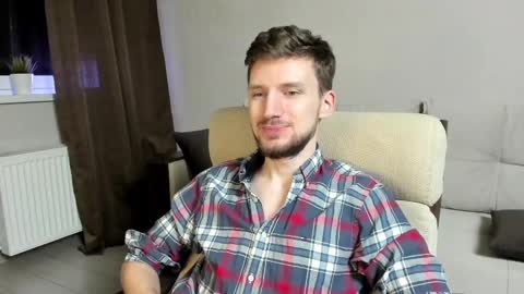 Andrew online show from February 25, 6:53 pm